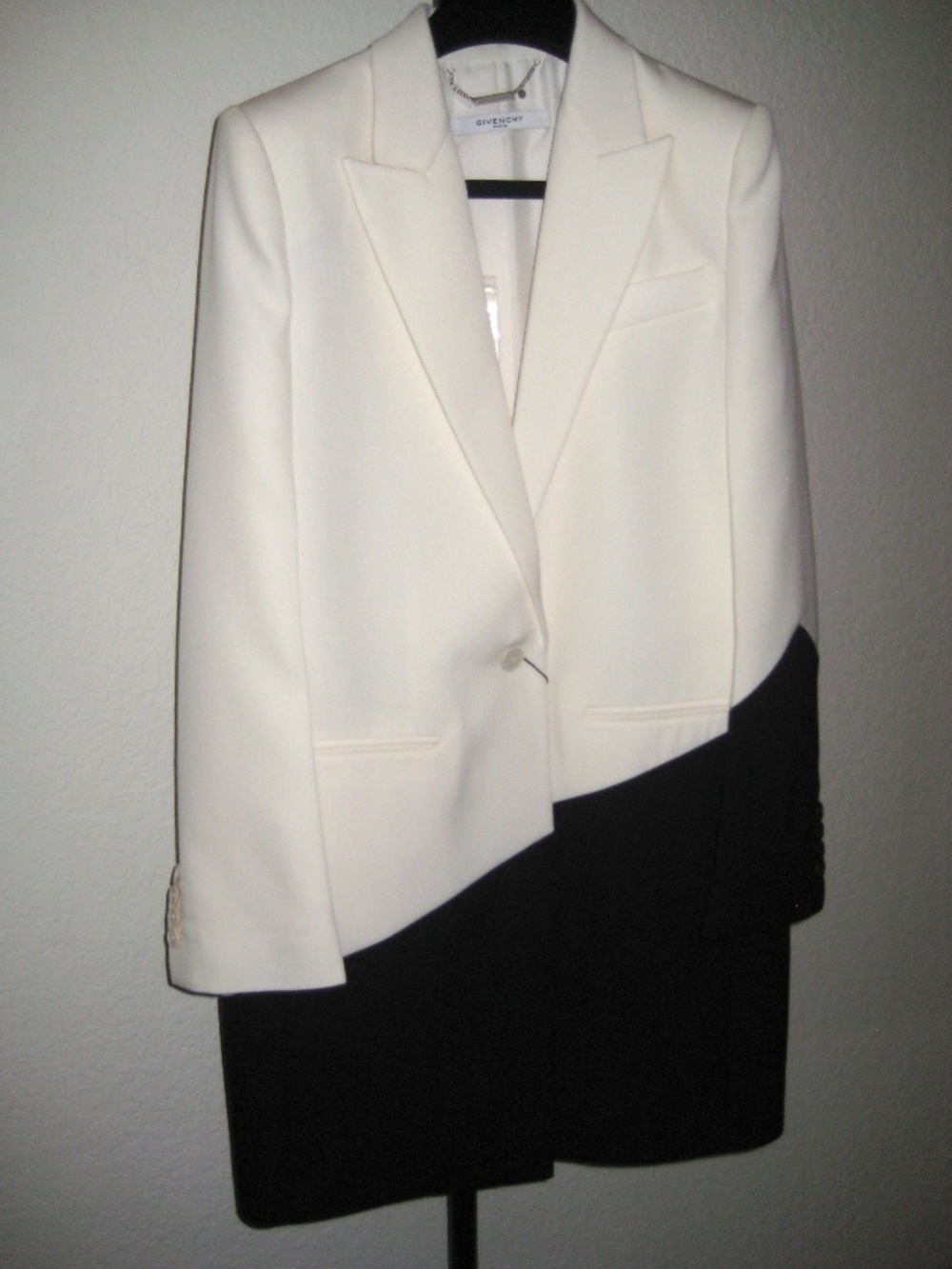 NWT! Givenchy Diagonal Color Block Black and White Coat Size FR36
